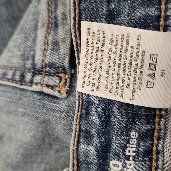 Women's Time & Tru Jeans - Picture 6 of 6